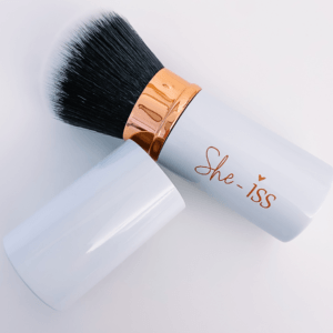 SHE-ISS RETRACTABLE KABUKI